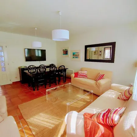 Chalet En Segunda Linea, Napalucri Holiday home *